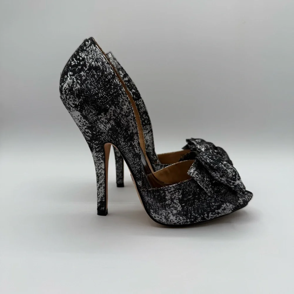 Badgley Mischka Platform Peep Toes Metallic Silver-Black Bow Heels Size 7.5 M - Picture 4 of 16